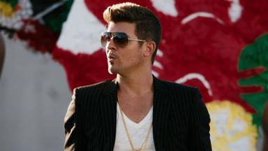 Give It 2 U - Remix