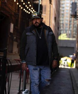 DJ