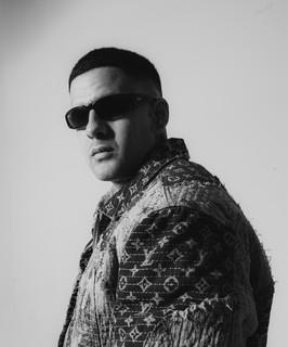 MR