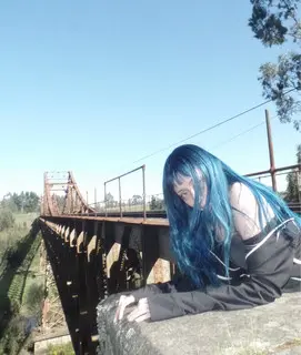 K
