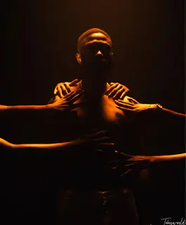 V
