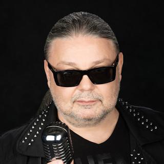 RO