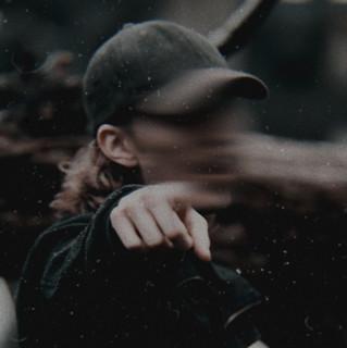 BT