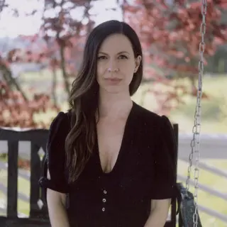 JW