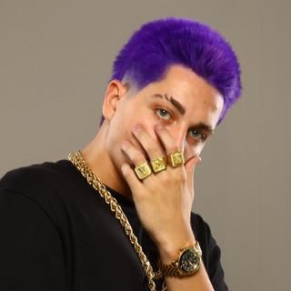 DA