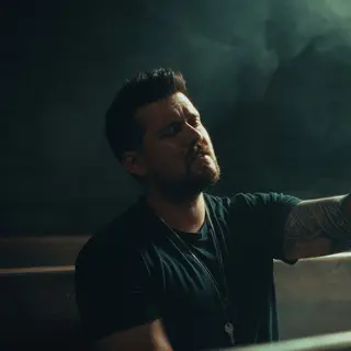 DJ