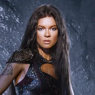 R