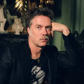 RW