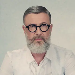 MM