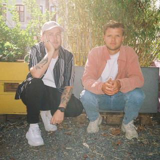 JS