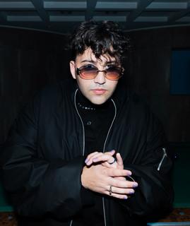 L