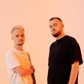 DJ