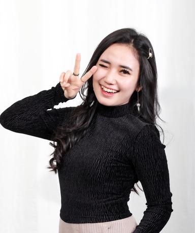 DA