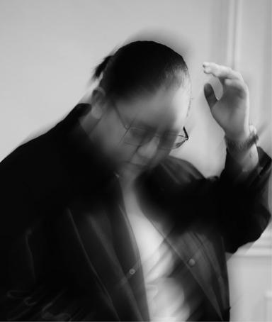 EM