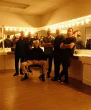 V