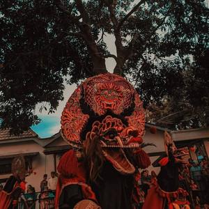 SJ