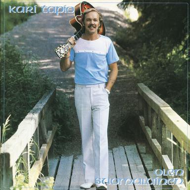 Keskiöinen kuu - Flaming Star