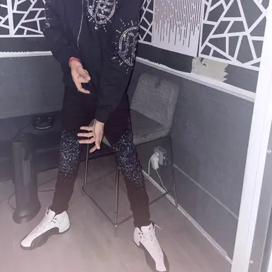 J