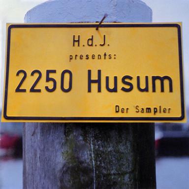Graue Stadt am Meer
