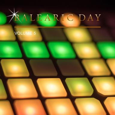Day Dreaming and Chase Techno House Theme