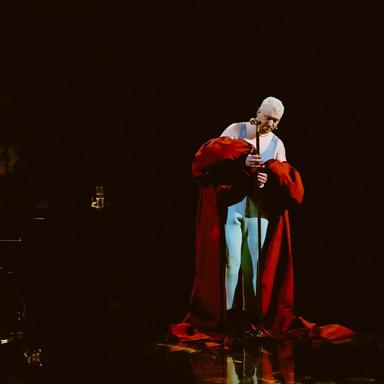 I'm Not The Only One (Live)